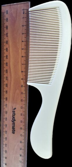 Cream Coloured Comb with Handle - Image 3